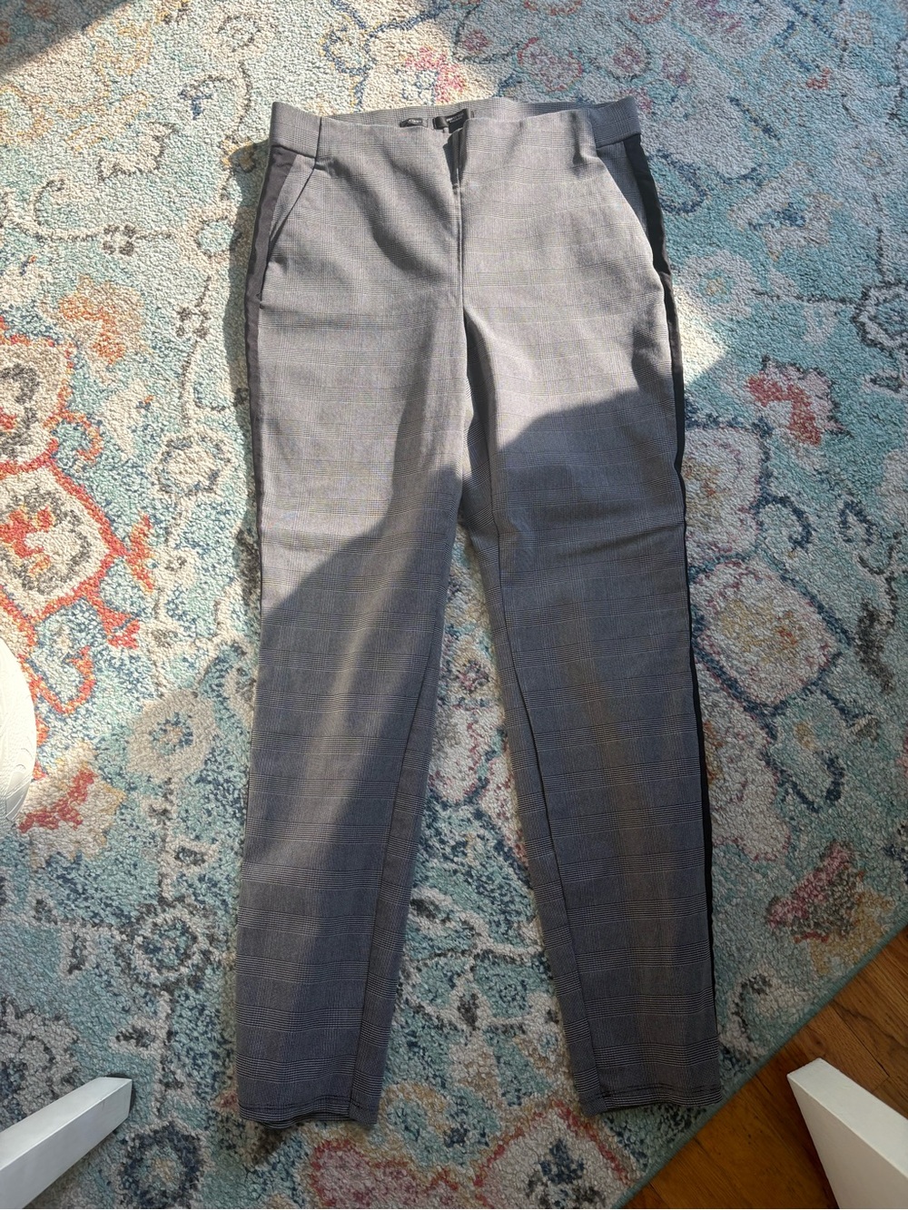 Simply Vera Vera Wang Gray Plaid Women's Trousers